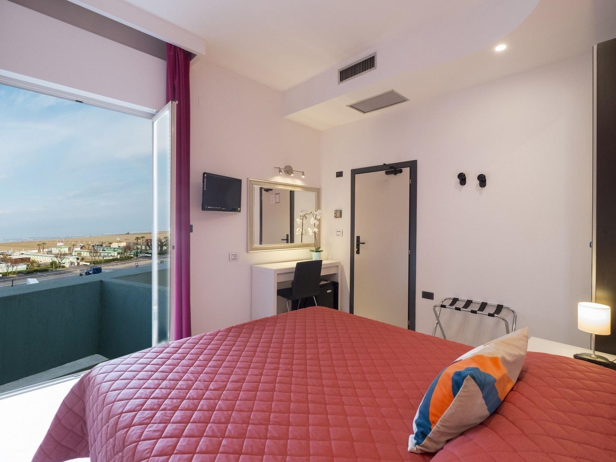 רימיני Hotel Levante מראה חיצוני תמונה