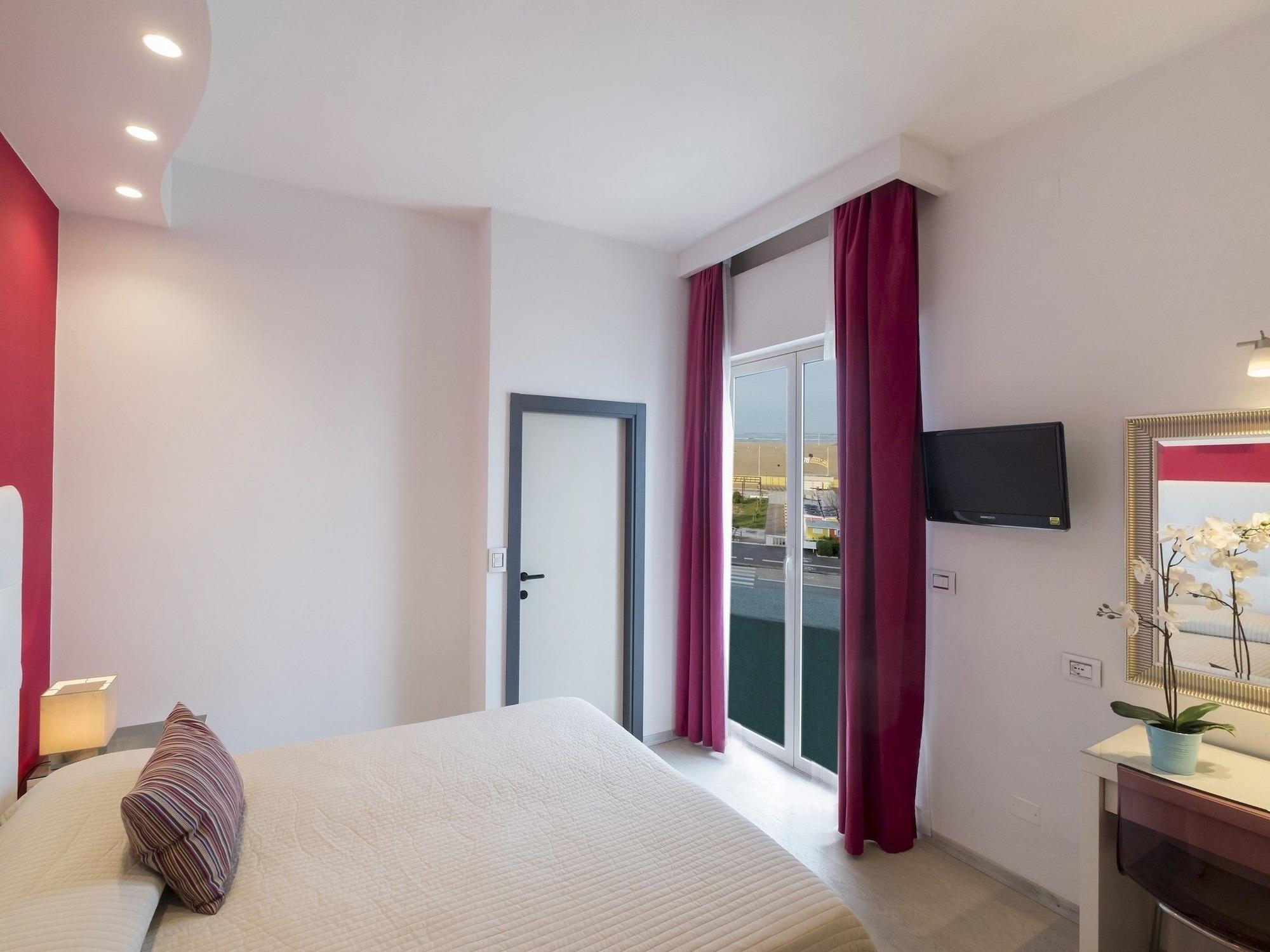 רימיני Hotel Levante מראה חיצוני תמונה