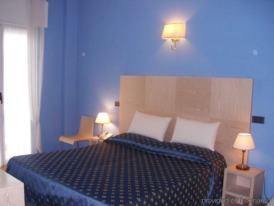 רימיני Hotel Levante חדר תמונה