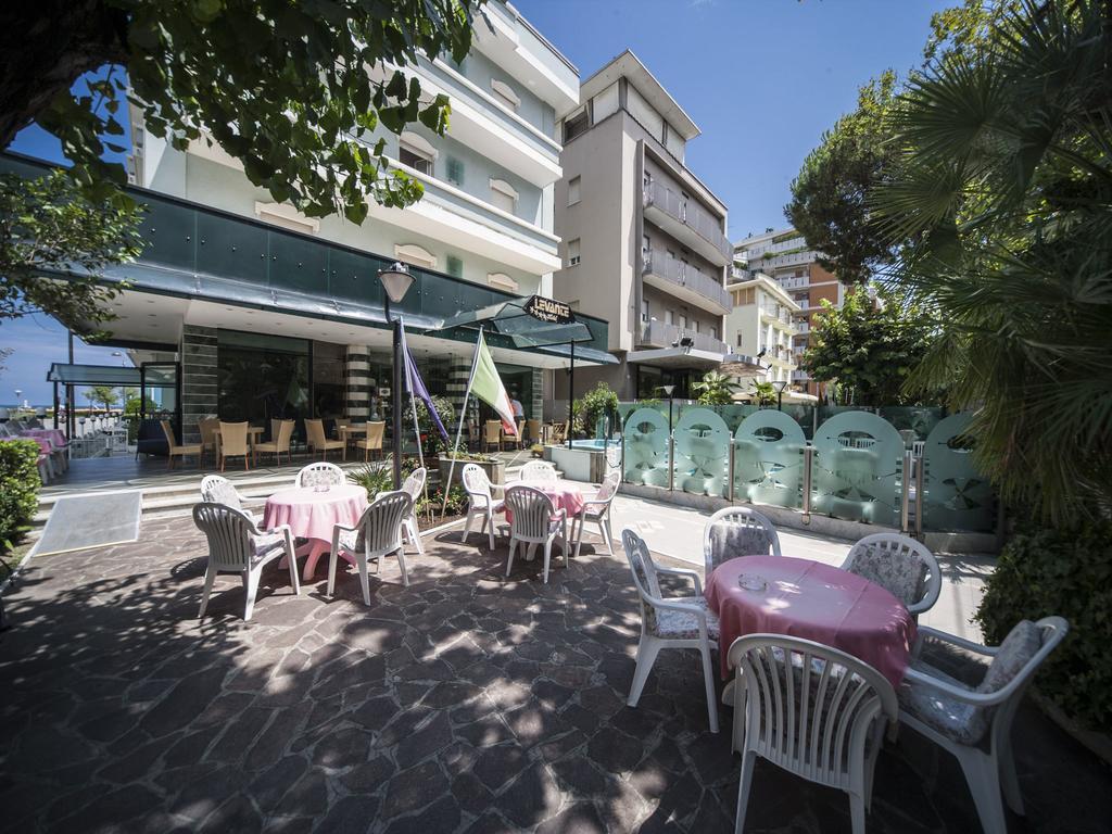 רימיני Hotel Levante מראה חיצוני תמונה