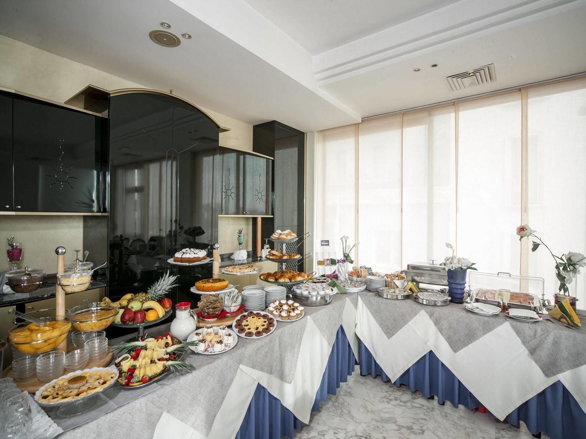 רימיני Hotel Levante מראה חיצוני תמונה