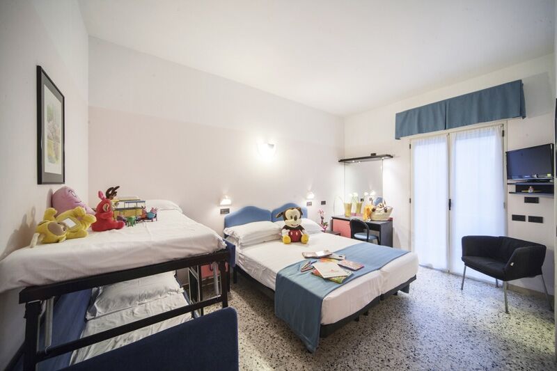 רימיני Hotel Levante מראה חיצוני תמונה